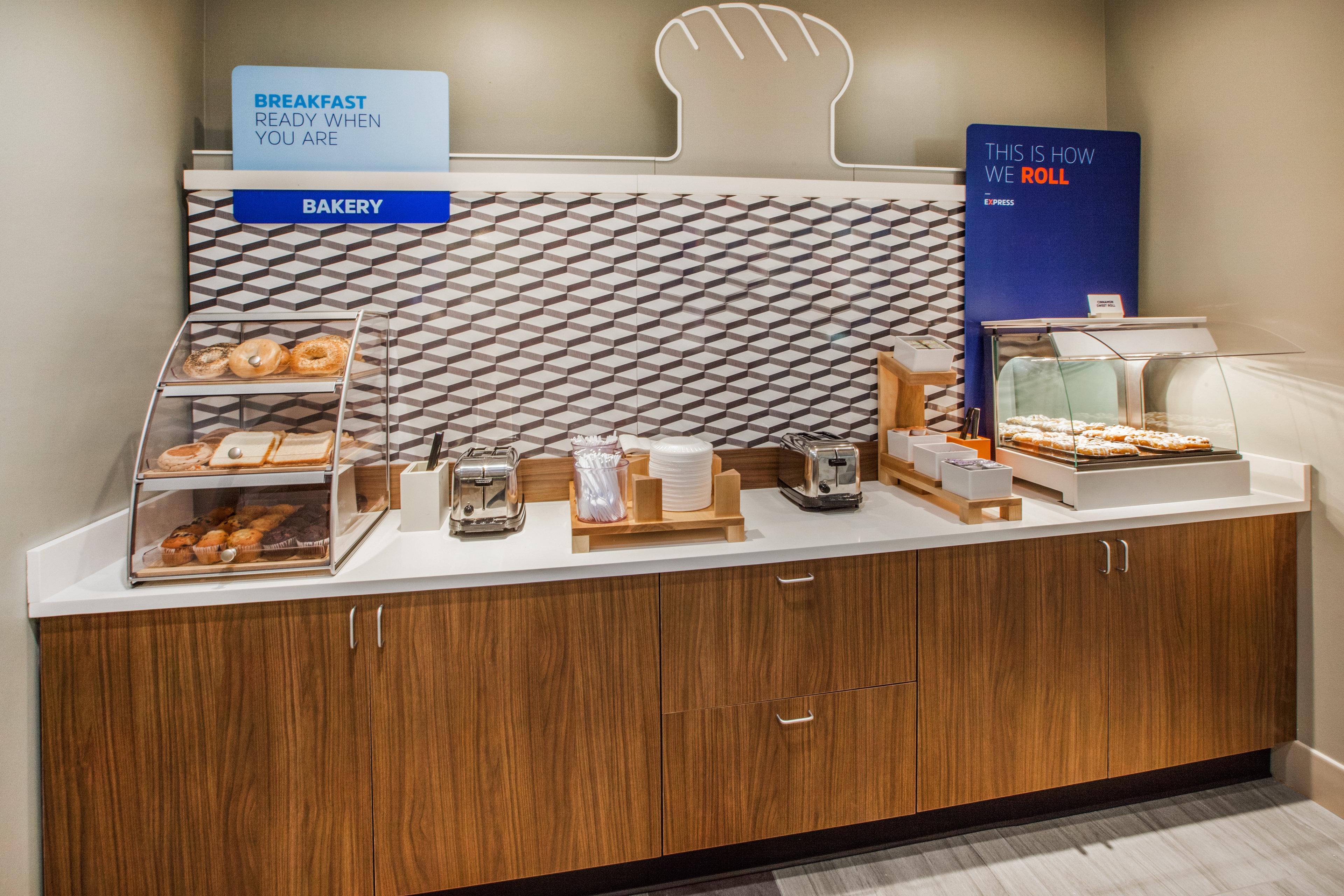 Holiday Inn Express Voorhees/ Mt. Laurel By Ihg Esterno foto